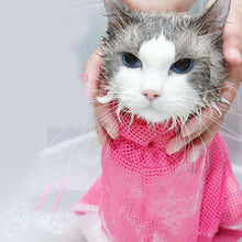 Ultimate Cat Grooming And Bathing Solution