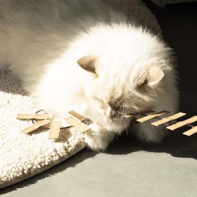Spielangel für Katzen – Cooper, schwarz/beige – Bild 3