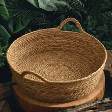 Cool Weave Basket Bed for Cats and Small Dogs Breezy Rattan Retreat