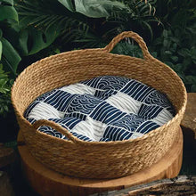 Cool Weave Basket Bed for Cats and Small Dogs Breezy Rattan Retreat