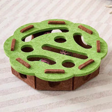 Interactive Cat Puzzle Toy – Felt Maze Box with Bell Ball