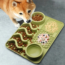 Slow Feeder Lick Mat – CalmLick™ Interactive Feeding Mat for Dogs & Cats